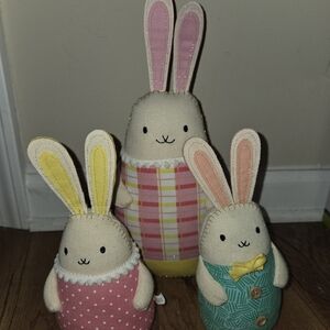 Target Spritz Easter Decor Bunny Rabbits Green Yellow Pink  Mom, Boy, Girl 2015